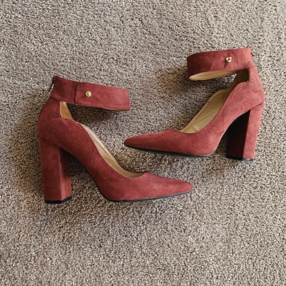 Shoes - qupid Maroon pointed chunky heel with ankle strap